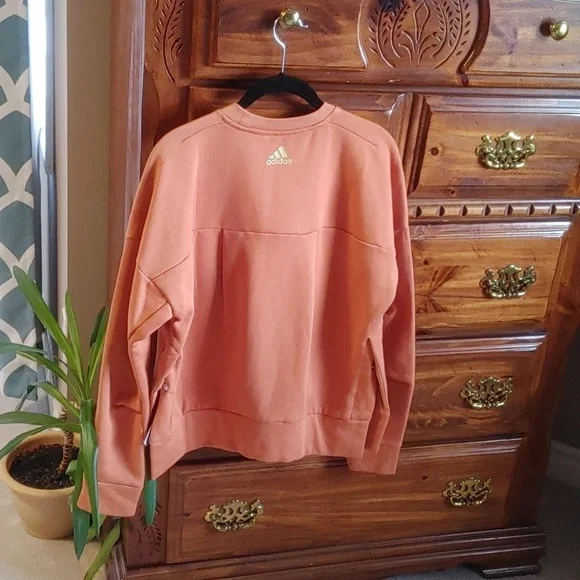 🌸Host Pick🌸NWT Women's Adidas Long Sleeve Sweatshirt - Picture 3 of 13